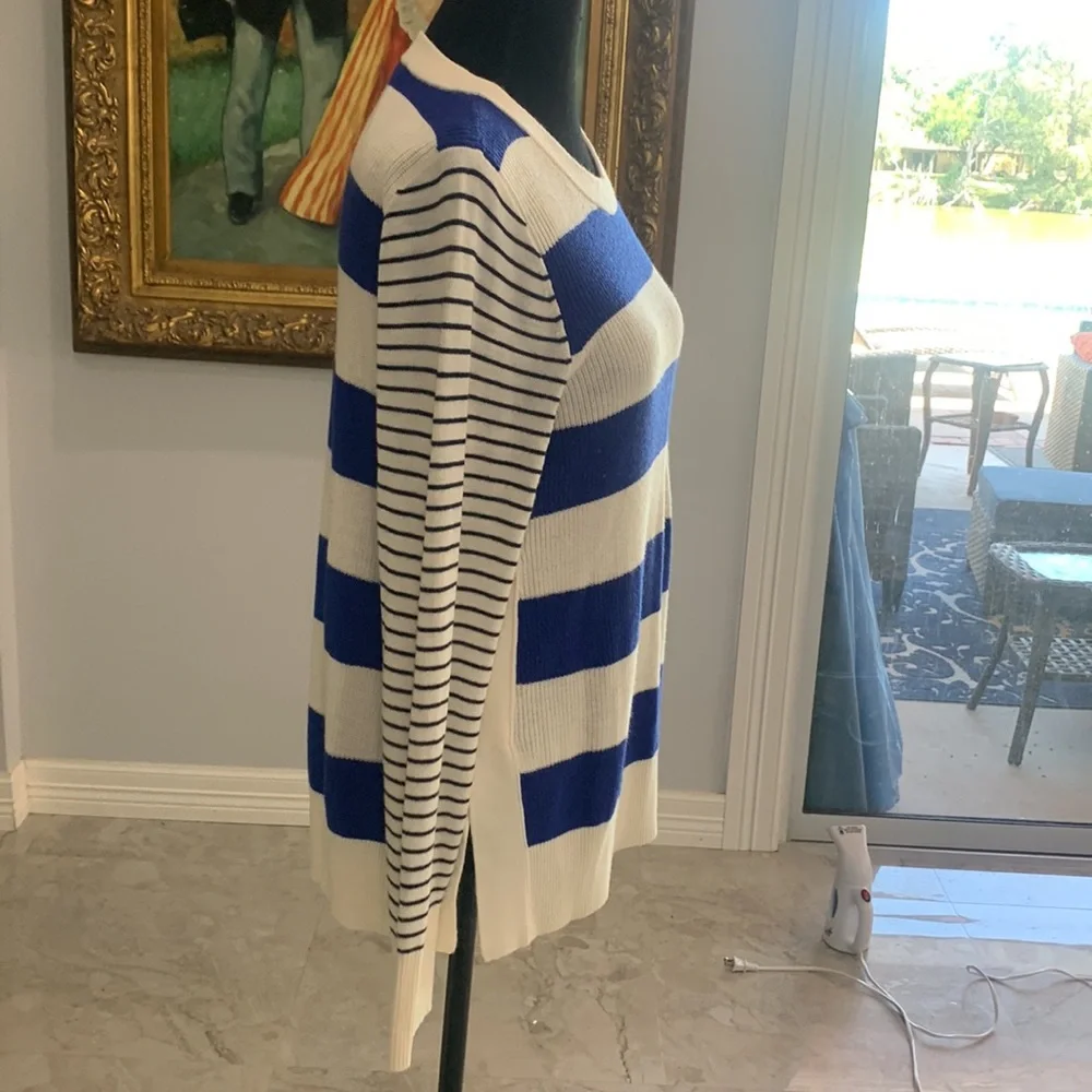 Loft Blue and Creme‎ Striped Sweater. Size S (357)